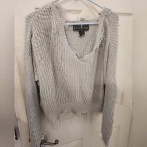 Polly & Ester M Grey Cropped Fringe Knit Sweater